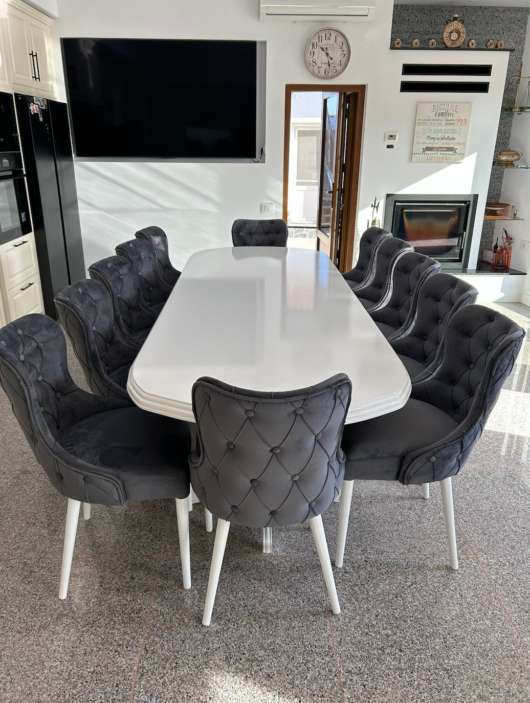 Set Masa si 12 Scaune, Chicago, Alb&Gri